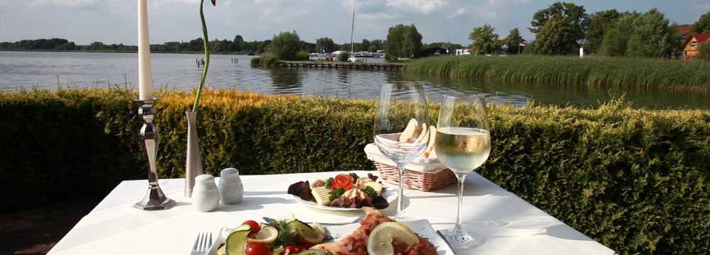 Restaurants in Neustrelitz: Bootshaus Neustrelitz